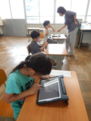 1年生iPadでの学習 (1)