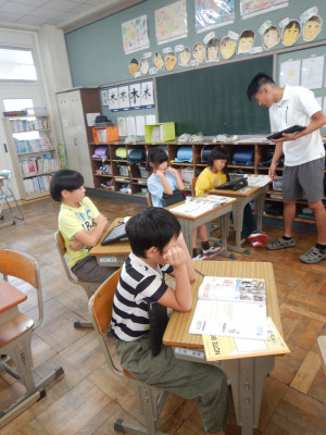 3年生社会 (4)店ではたらく人々