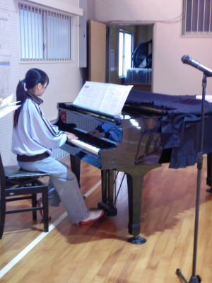 卒業式の練習／全校練習 (10)